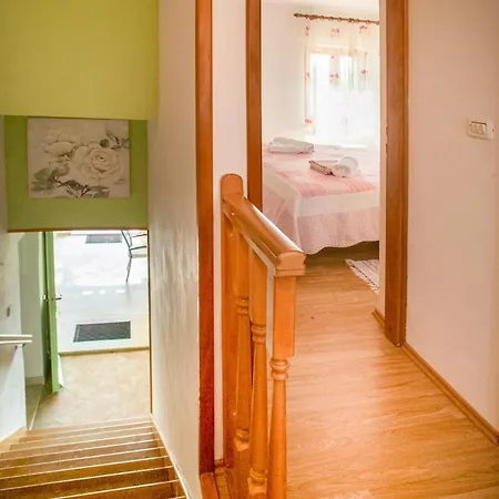 House Ladonja With Private Pool Вилла *