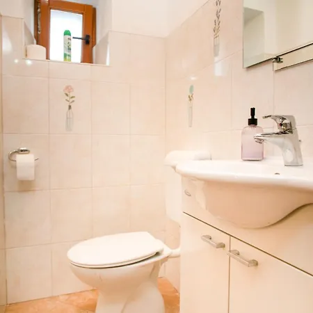 House Ladonja With Private Pool Vila