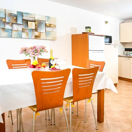 House Ladonja With Private Pool Villa Bale