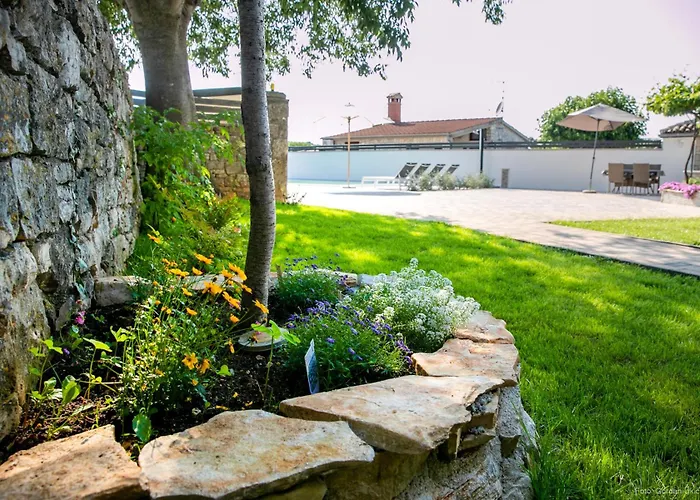Villa House Ladonja With Private Pool Bale