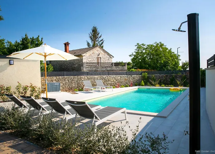 Villa House Ladonja With Private Pool Bale