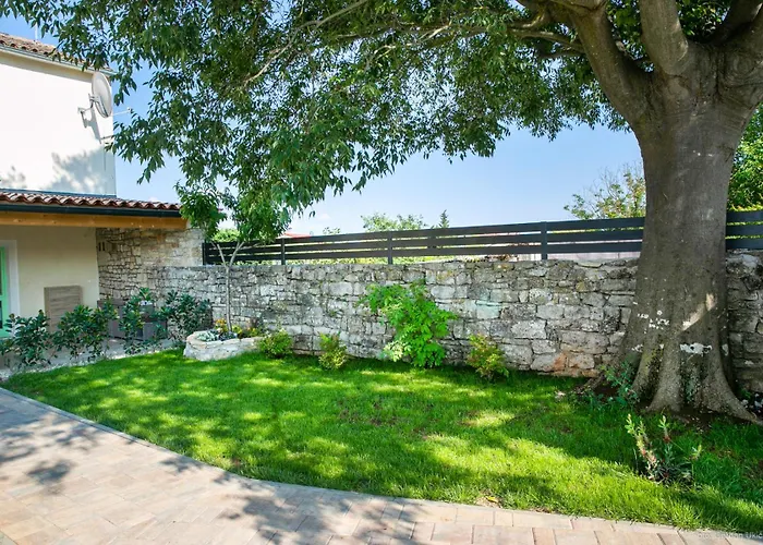Villa House Ladonja With Private Pool Bale